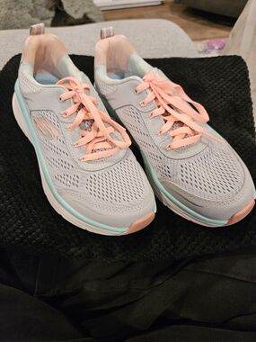 Skechers Light Gray Sneakers with Peach and Aqua Accents